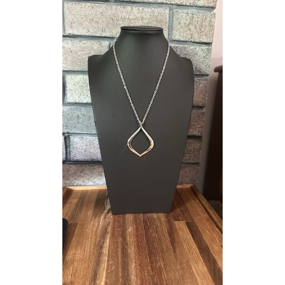 Vintage CROWN TRIFARI Signed Silvertone Open Tear Pendant Necklace